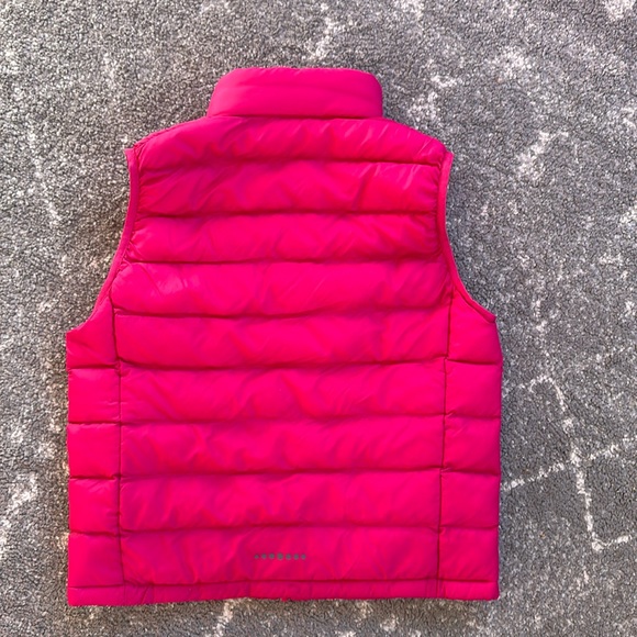 UNIQLO kids Bubblegum pink puffer vest - Picture 2 of 10